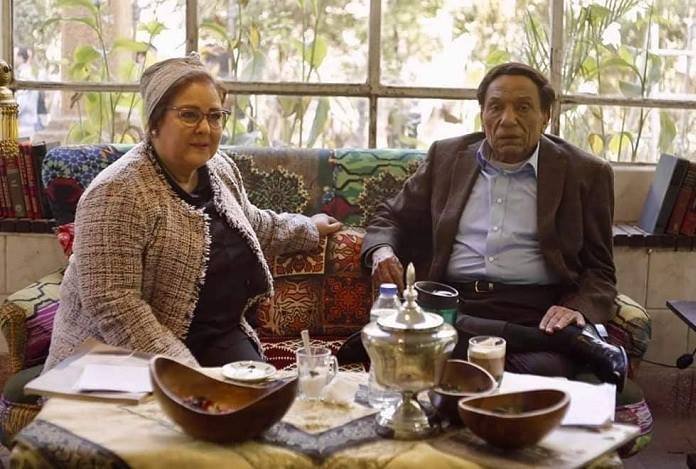 عادل إمام ودلال عبدالعزيز خلال تصوير مسلسل فالنتينو