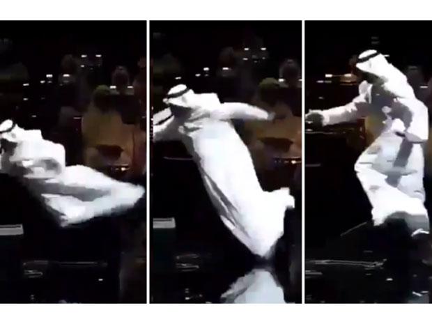 لحظة سقوط عبدالله الرويشد في حفله الكويت