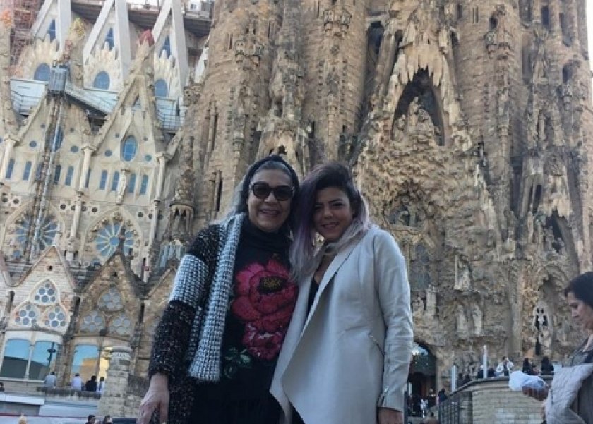 ناهد السباعي مع والدتها