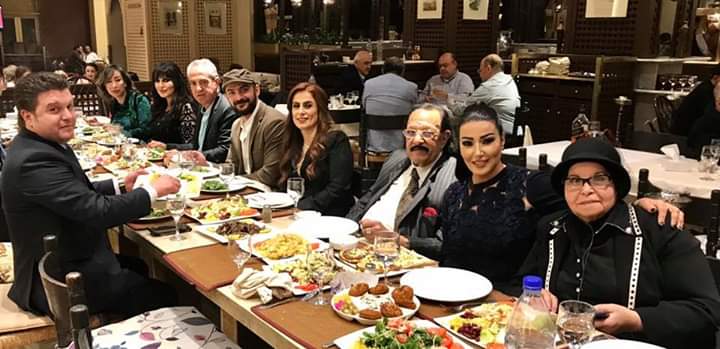 صورة سمية الخشاب ووالدتها من حفل تكريمها في سوريا