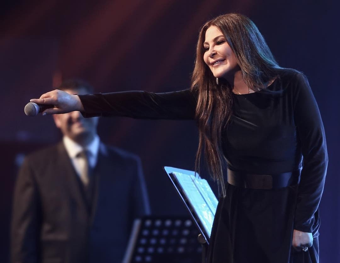 الفنانة-اليسا