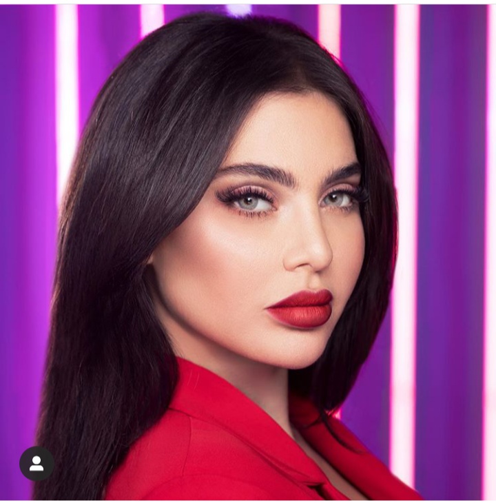 المطربة اللبنانية قمر في برنامج حلوة رمضان الموسم الثالث