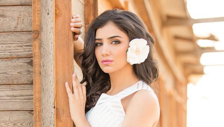 النجمة مي عمر