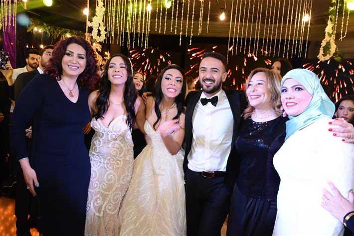 وفاء عامر وصفاء الطوخي من حفل زفاف محمد مهران ومي عبد الحافظ
