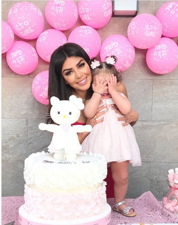 أمل-بوشوشة-مع-ابنتها-ليا