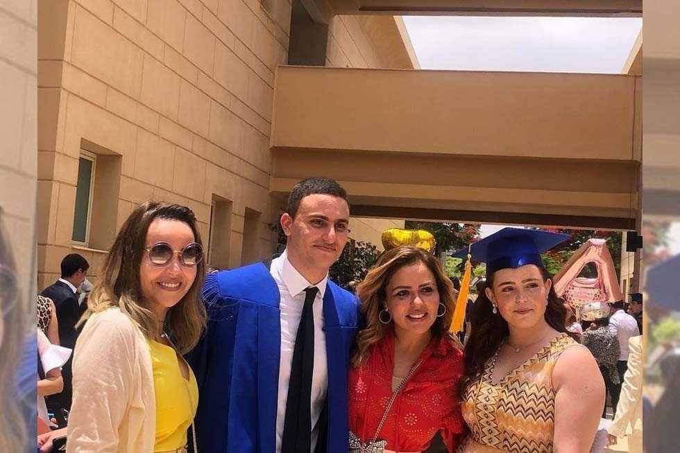 صور-أحمد-السقا-وزوجته- (1)