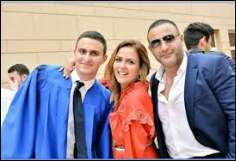 صور-أحمد-السقا-وزوجته- (1)