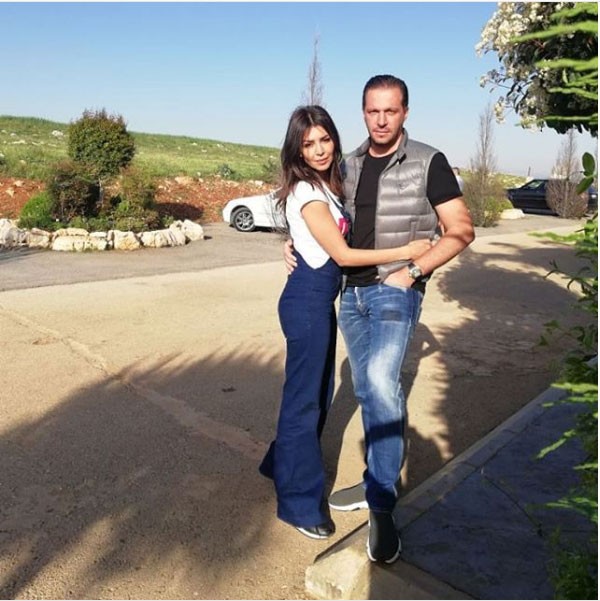 صور-أمل-بوشوشة-مع-زوجها-وليد-عواضة