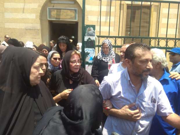 جنازة الفنان عزت ابو عوف