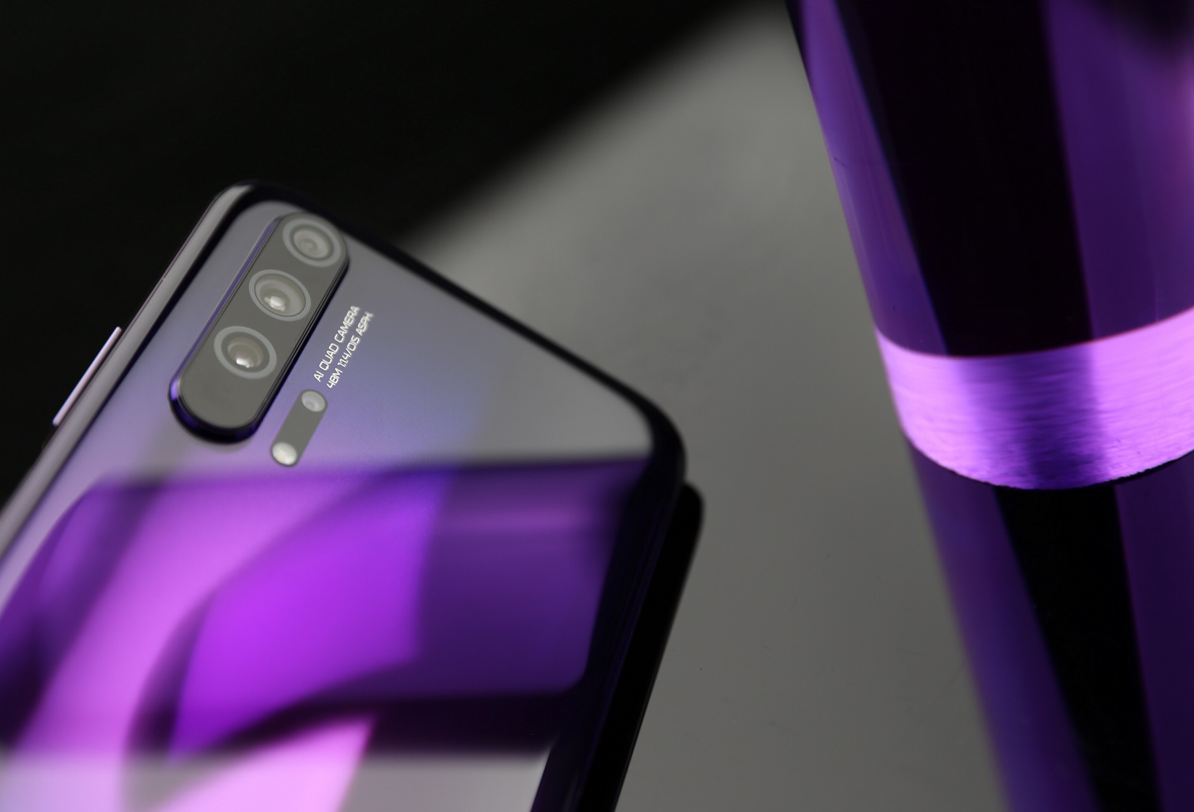 المعتمد من Google Play هاتف HONOR 20 PRO قادم إلى المملكة 
