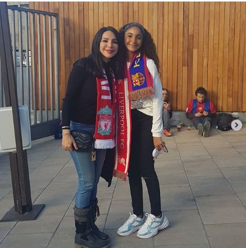 صورة انجي علاء مع بنتها الكبيرة جنى يوسف الشريف