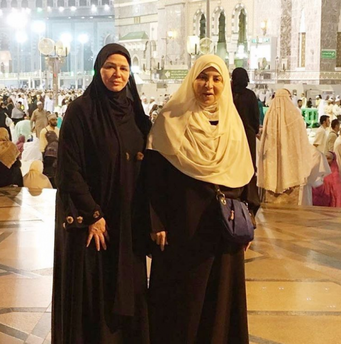 الهام شاهين وهالة سرحان ويسرا يؤدون فريضة الحج هذا العام