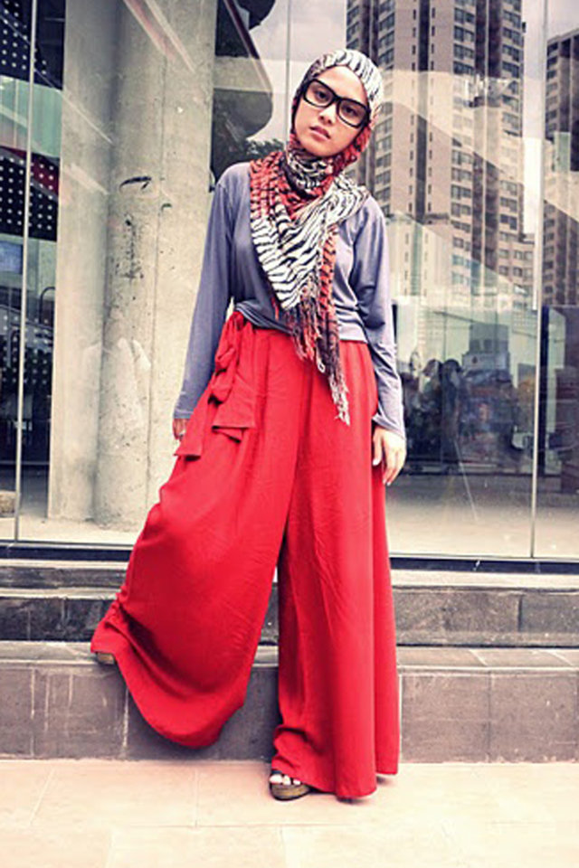 تنسيق البنطلون الواسع مع الحجاب بطريقة مبتكرة