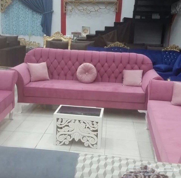 طقم كنب مودرن باللون الكاشمير