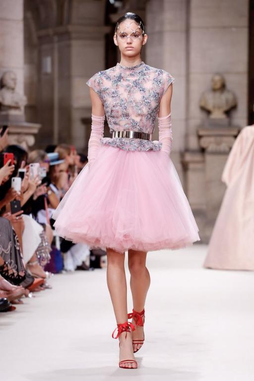 فساتين-خطوبة-قصيرة-فخمه- (9)