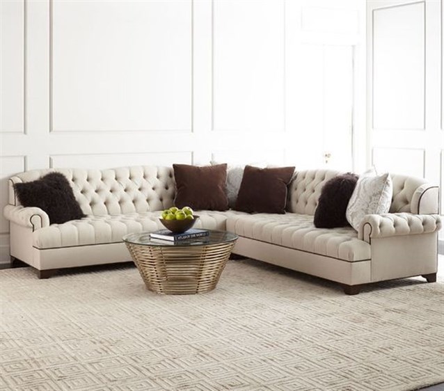 كنب مودرن باللون الاوف وايت