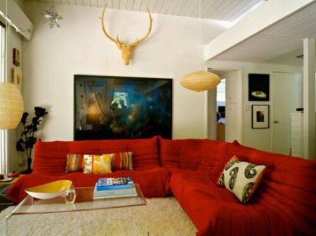 مجالس-عربية-سعودية-باللون-الاحمر- (12)