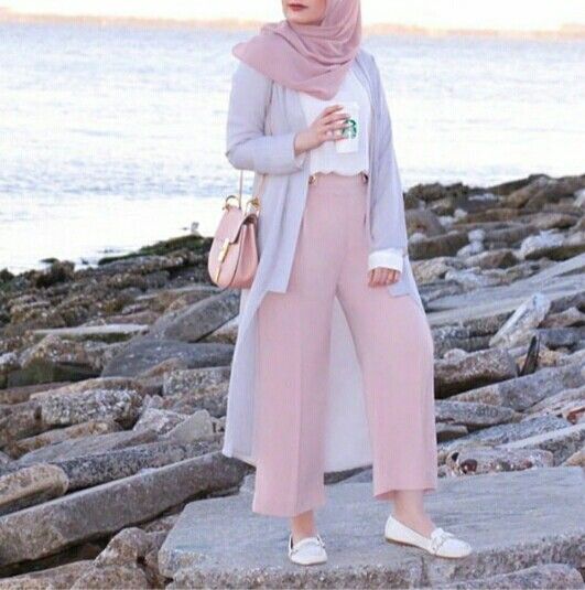 موضة البنطلون الواسع للمحجبات