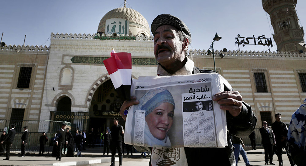 فيديو يكشف حقيقة تشخيص خاطئ جعل فنانة تستأصل ثديها 