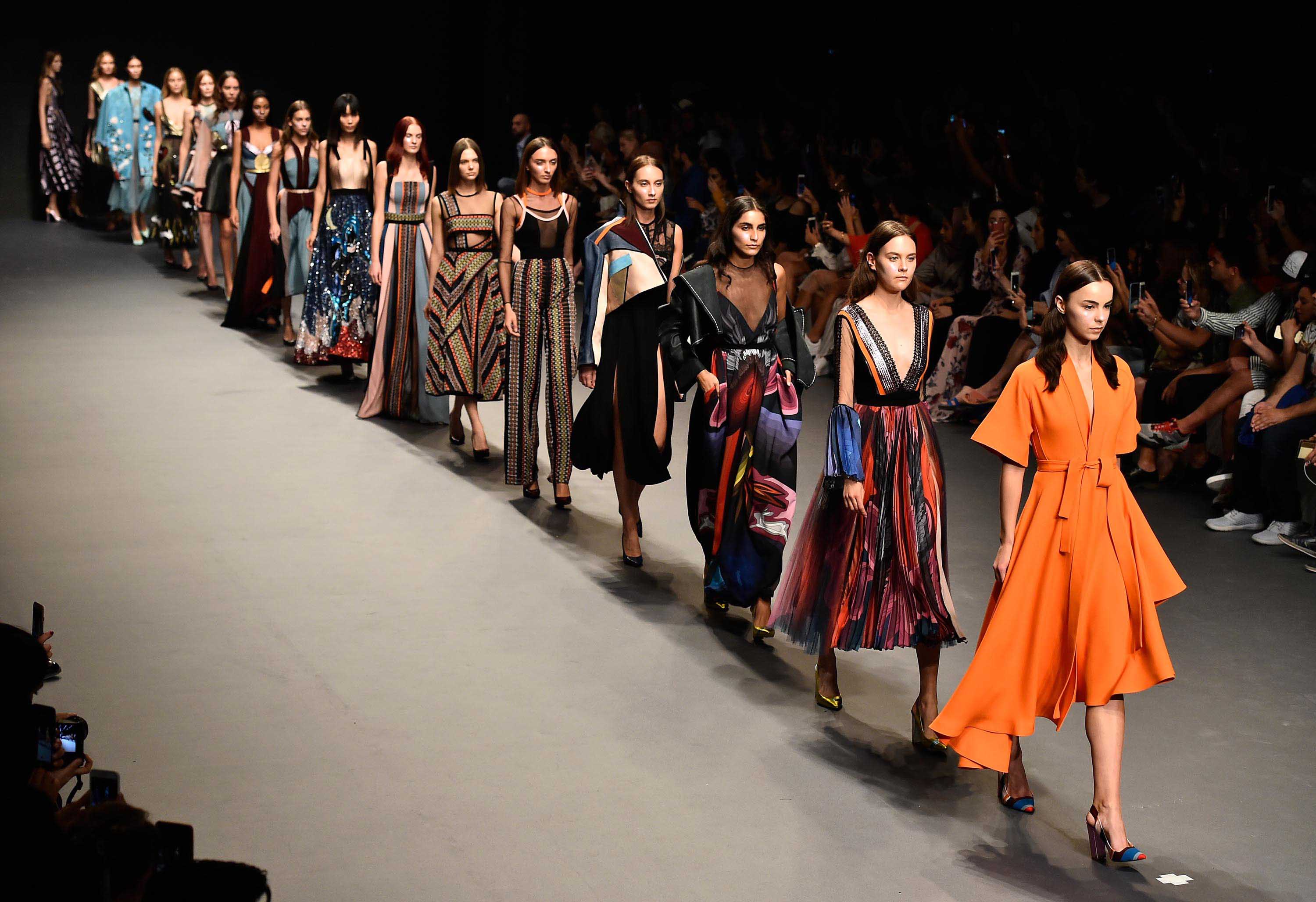 فاشن فوروورد دبي تعلن قائمة المصممين المشاركين في نسخة 2019