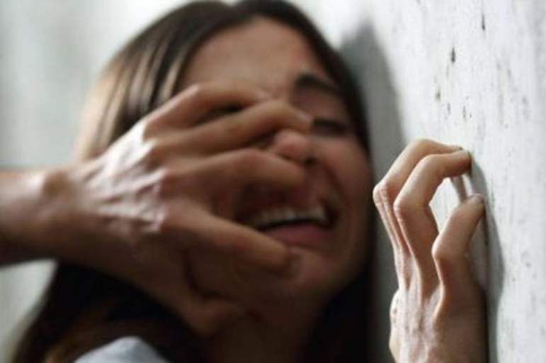 حارس يغتصب شابة كويتية في وضح النهار