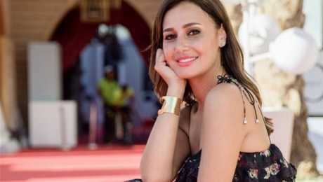 حلا شيحة