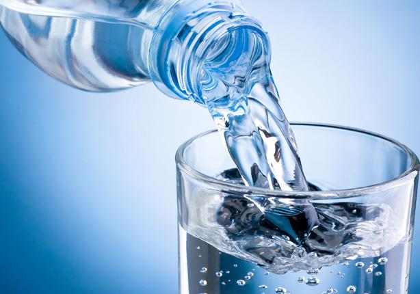 لن تصدق .. خطورة الإفراط في شرب المياه !