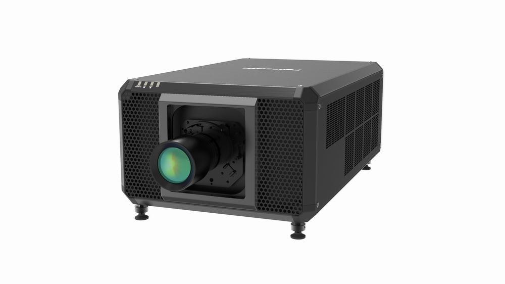 باناسونيك تستعد لطرح أصغر جهاز عرض في العالم بدقة 4K في الشرق الأوسط