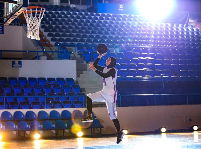 لاعبة مصرية ضمن أفضل 10 لاعبات كرة سلة في العالم