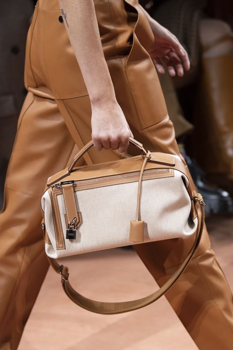 hermes-bag-s20-023-1576605024