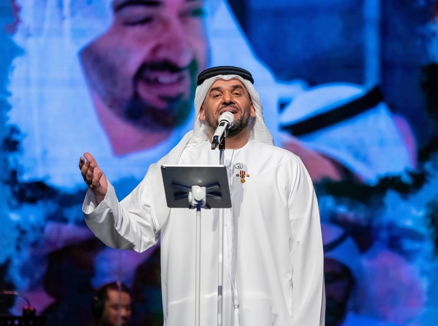حسين الجسمي يعايد الجمهور وينثر الأمل والفرح حول العالم 