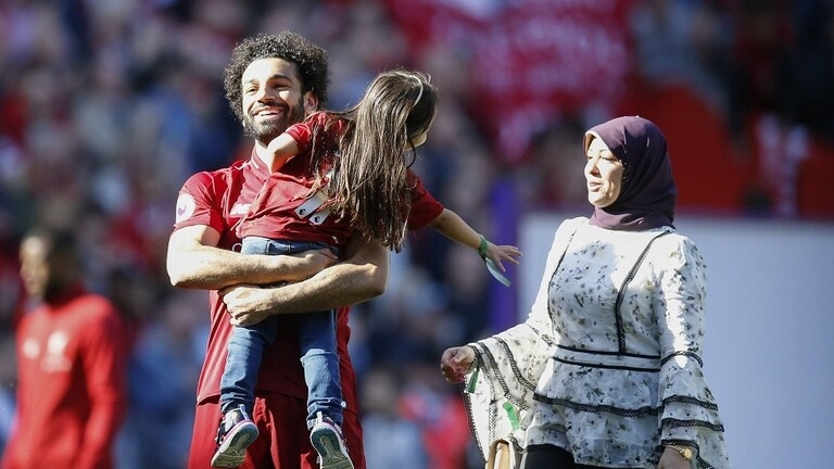 الكشف عن صافي أرباح محمد صلاح في 2020