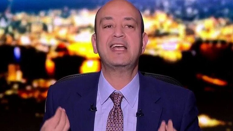 فيديو تعرض عمرو أديب لحادث مروع في الشيخ زايد