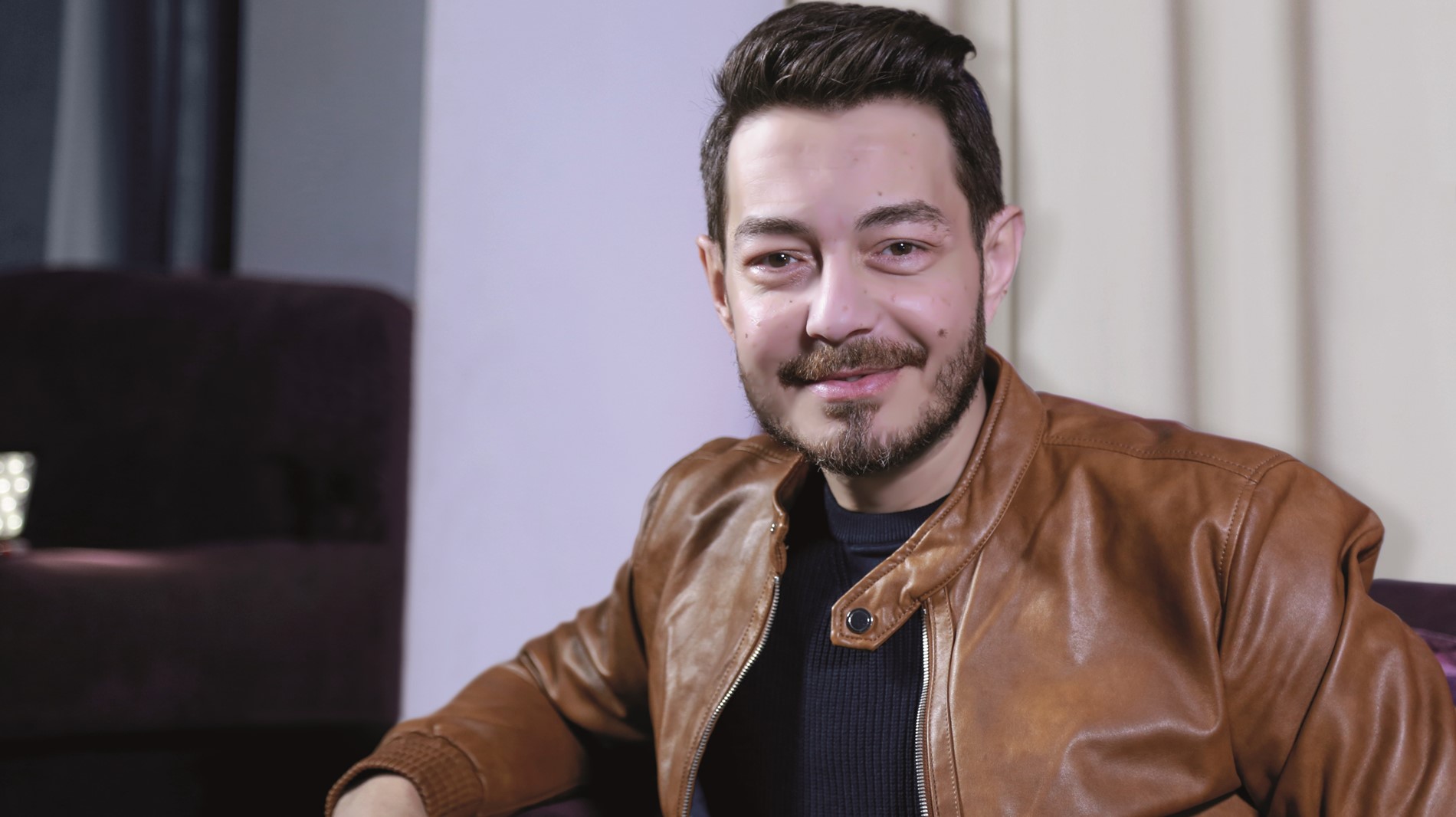 أحمد زاهر يشكو من أياد خفية في الوسط الفني