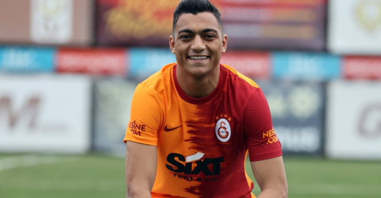 توقيف اللاعب مصطفى محمد في مطار القاهرة ومنعه من السفر