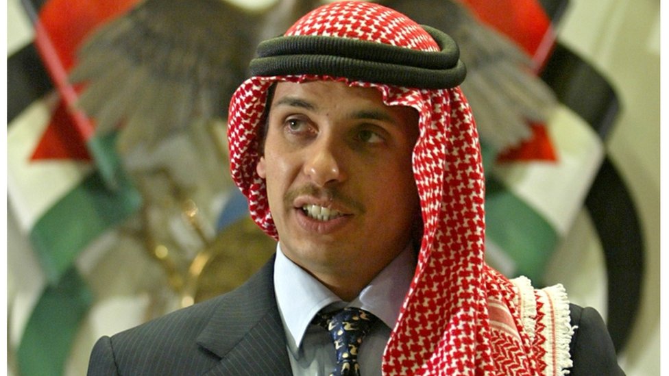 الأمير حمزة يجدد مبايعة الملك عبدالله الثاني ويضع نفسه تحت تصرفه