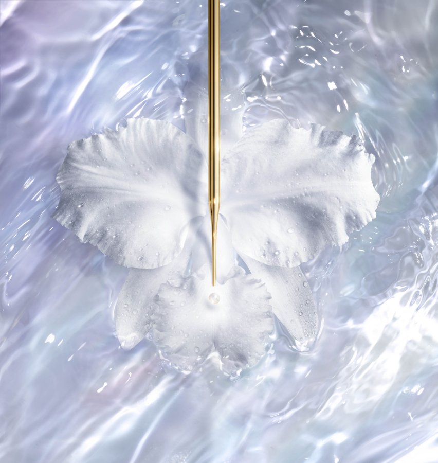 Radiance Essence-in-Lotion جديد من جيرلان