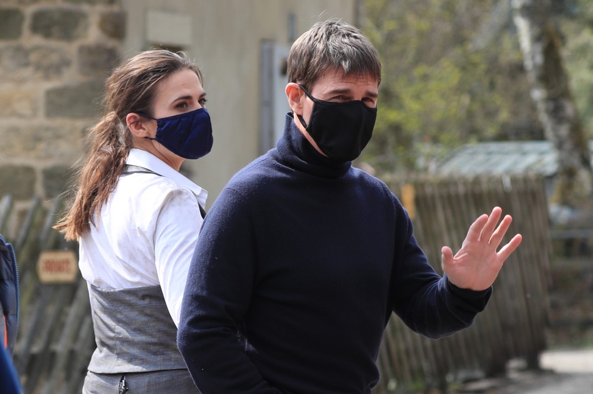 توم كروز يفقد أعصابه بسبب تأخر مهمة مستحيلة