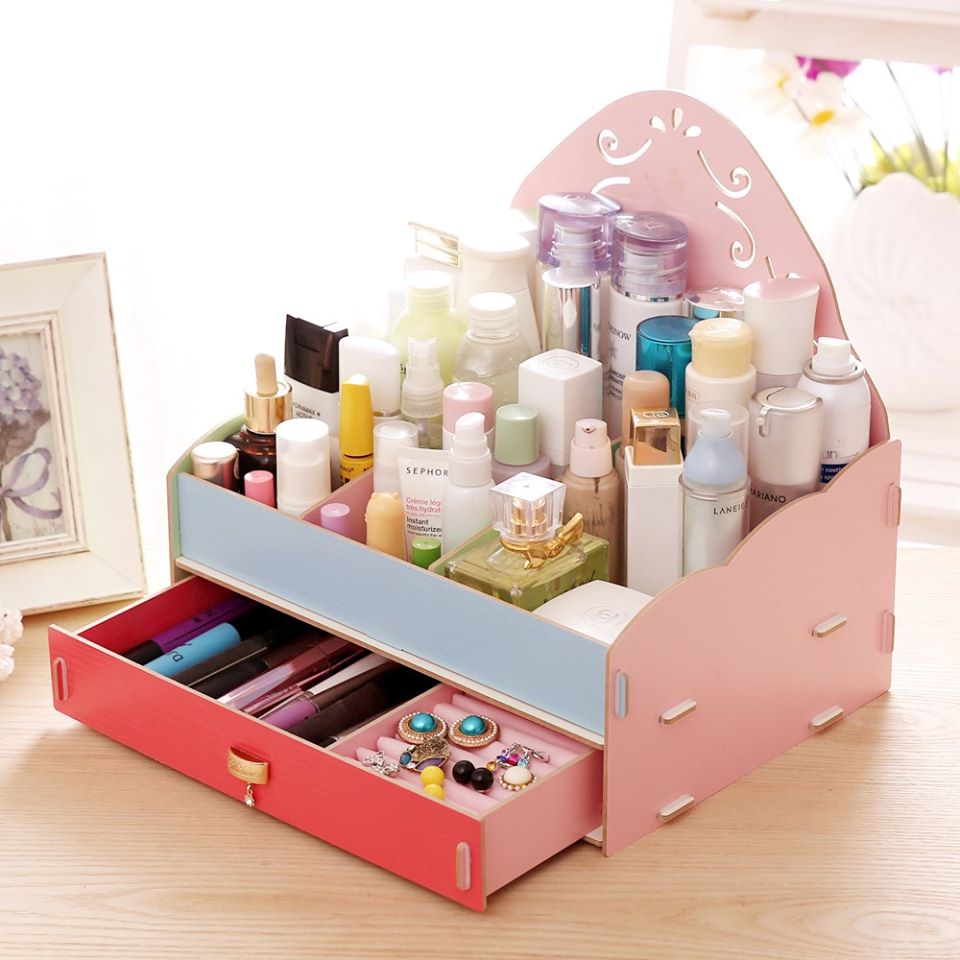 أفضل منظمات مكياج اكريلك