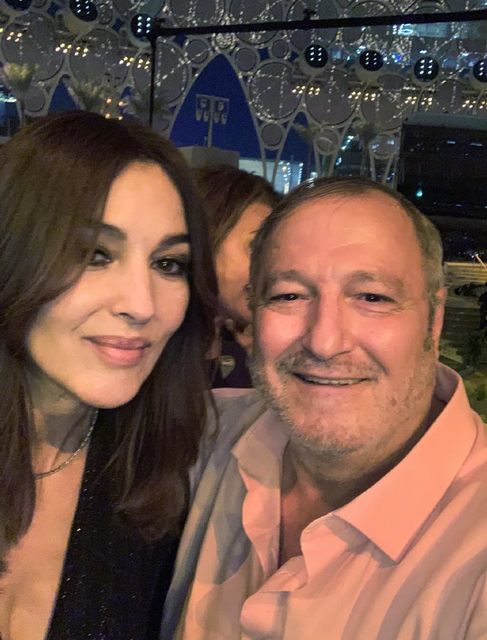 عدنان الكاتب ومونيكا بيلوشي