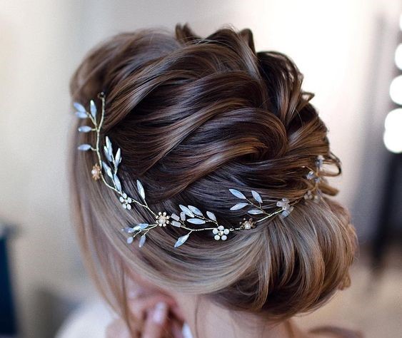 تسريحات شعر ملمومة