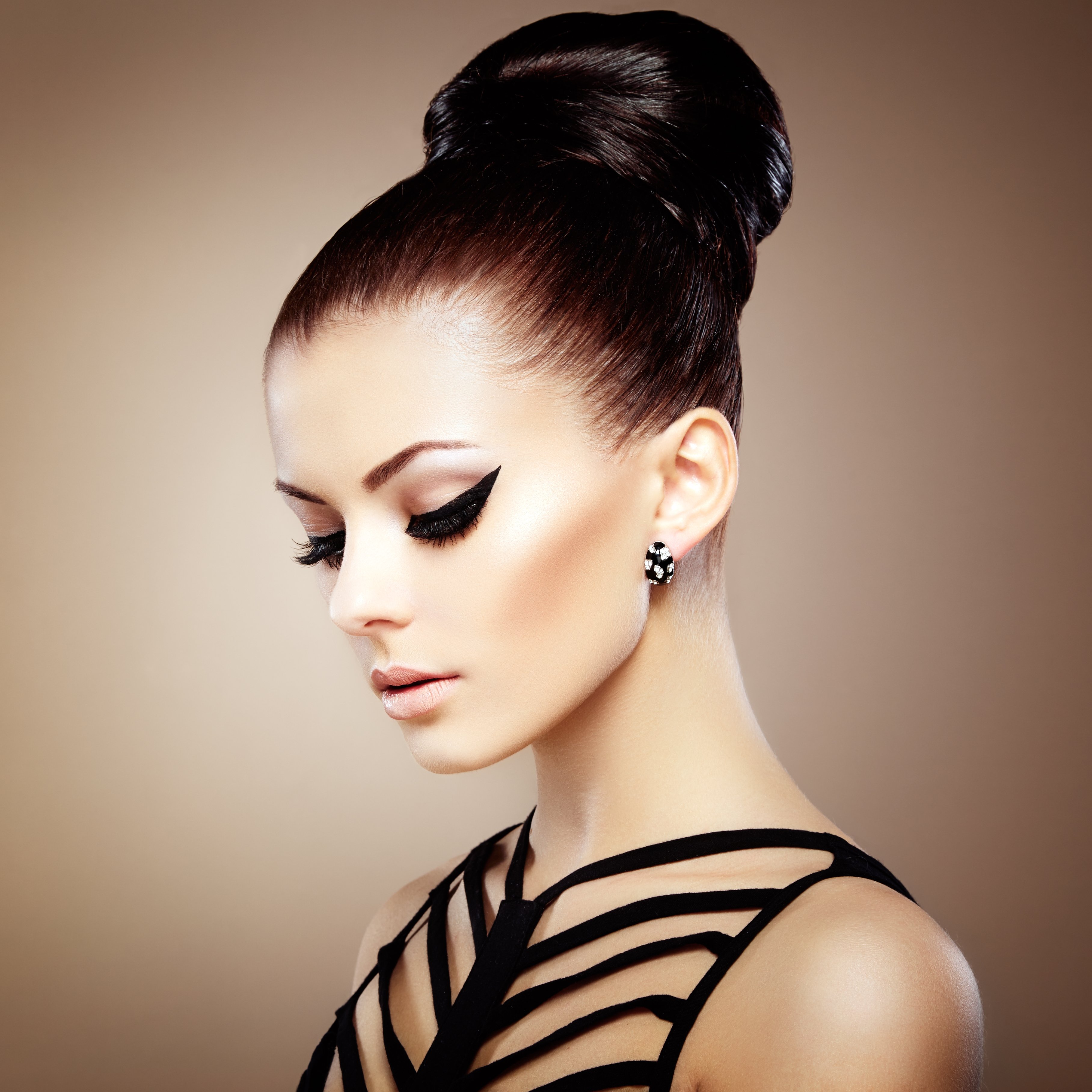 تسريحات مميزة لصاحبات الشعر الطويل بسيطة وساحرة