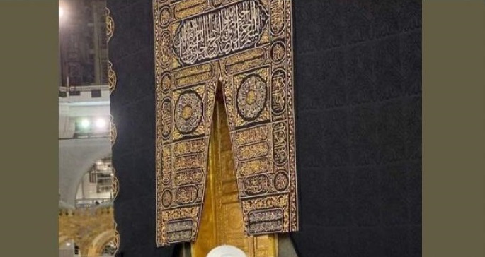 ياسمين رئيس في الحرم المكي