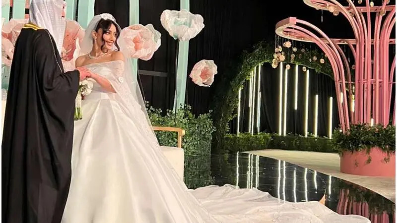 نقل دونا الحسين وزوجها إلى المستشفى بعد الدخلة بساعات