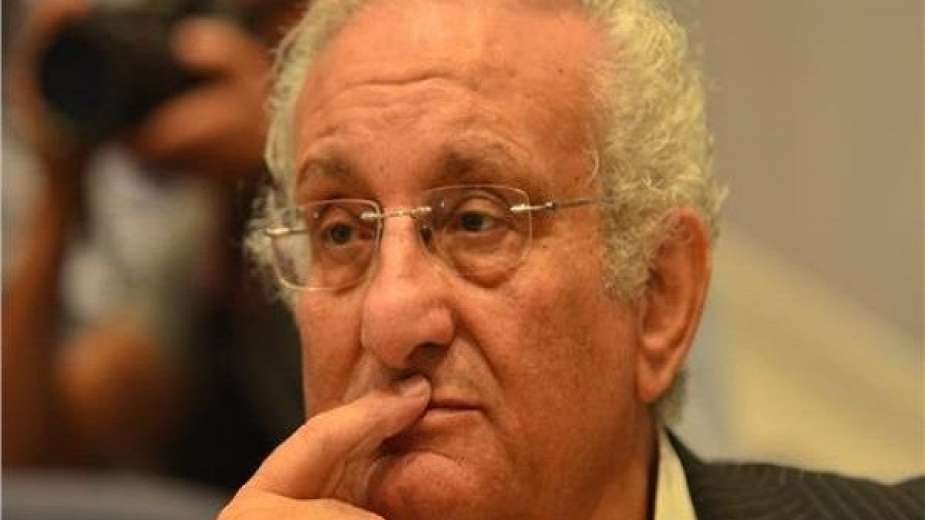 نجلة أحمد حلاوة تطمئن الجمهور على حالته الصحية