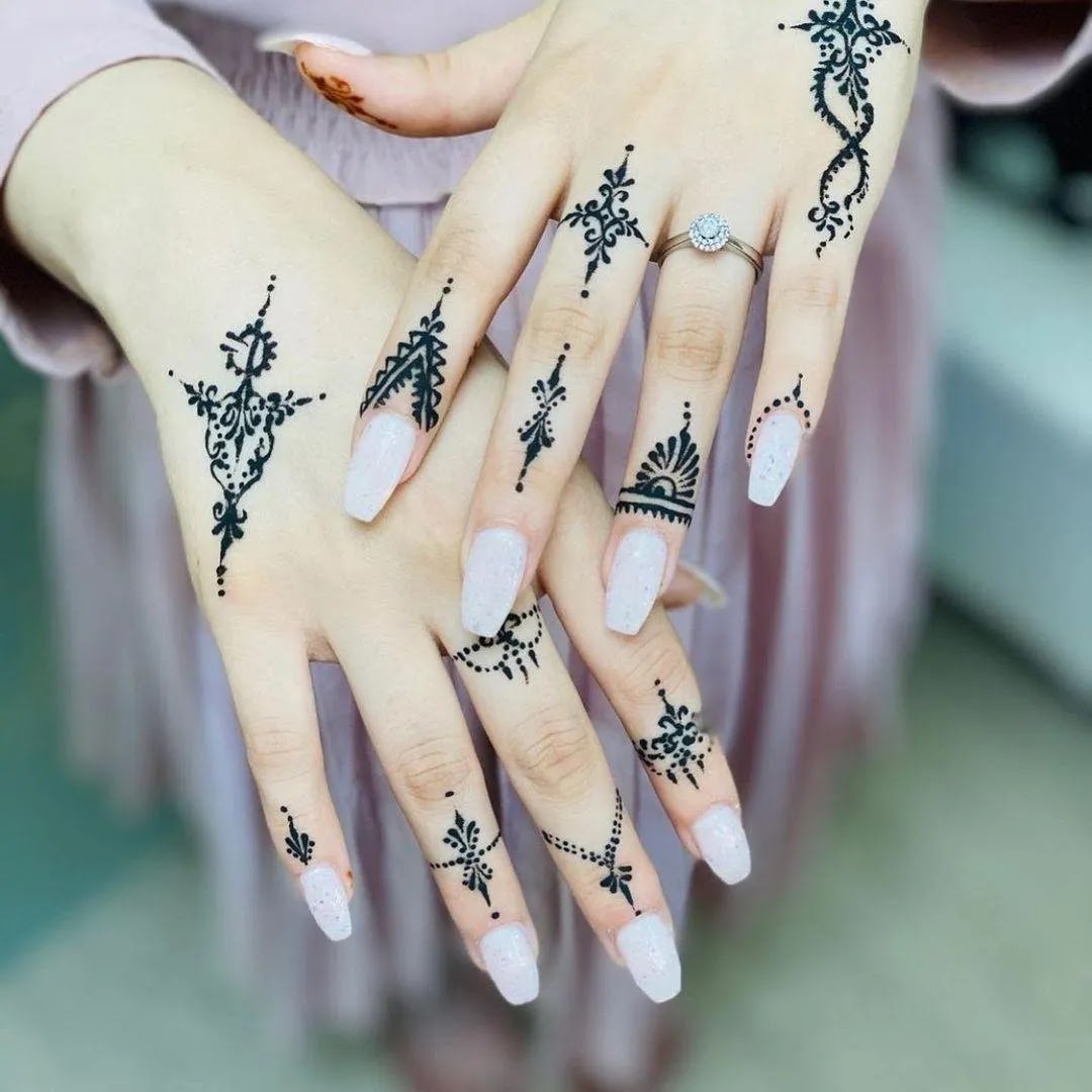 نقش حناء بسيط