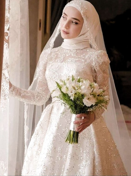 فساتين زفاف منفوشة للمحجبات