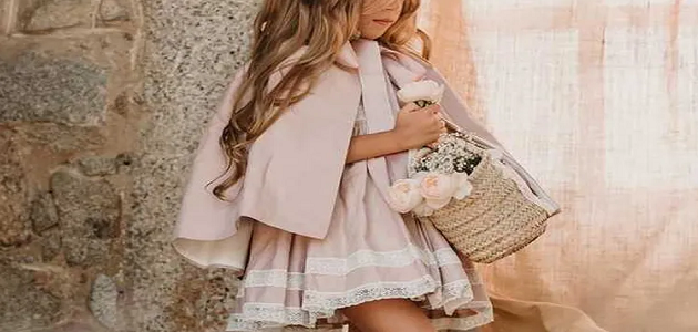 تنسيق الفستان بوشاح كاب للاطفال