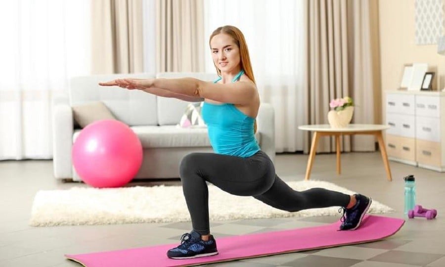 تمارين رياضية بوضعية الوقوف لتقوية عضلات البطن