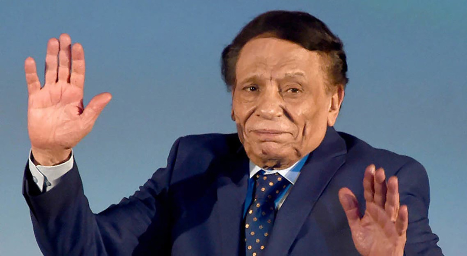 سبب رفض عادل إمام مسرحية "العيال كبرت" 